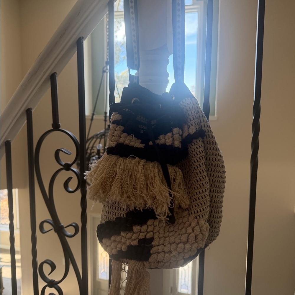 Hobo Woven Tassel Bag -Navy and Cream - Picture 5 of 5